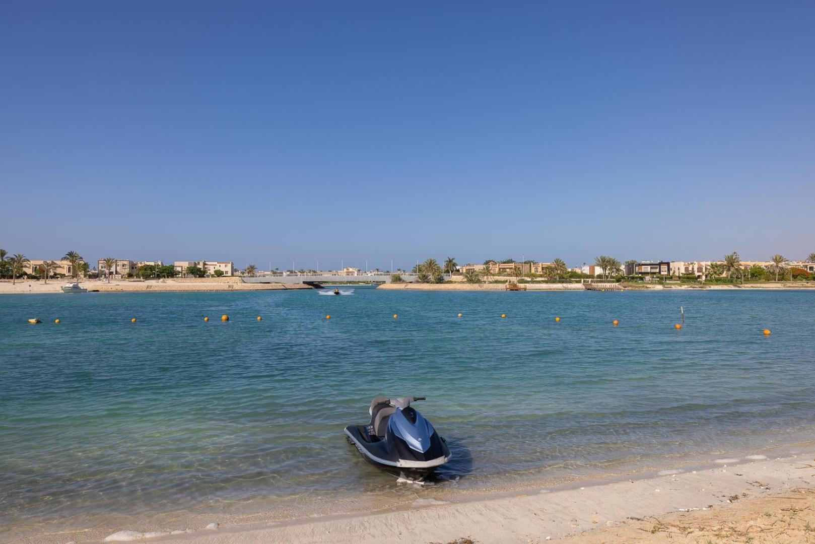 Porto Golf Marina Aqua Park & Beach Access By Best Of Bedz El Alamein Exterior photo